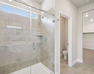 525 Blanton Street - Photo Thumbnail 20