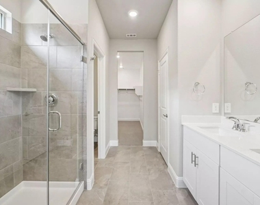 525 Blanton Street - Photo Thumbnail 21