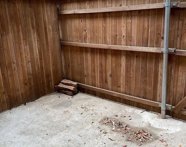 3072 W Sycamore Circle - Photo Thumbnail 9