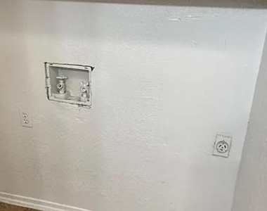 3072 W Sycamore Circle - Photo Thumbnail 14