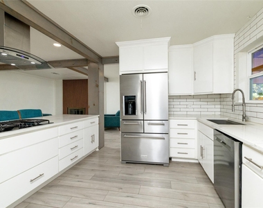 4400 Jane Anne Street - Photo Thumbnail 13
