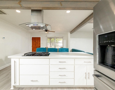 4400 Jane Anne Street - Photo Thumbnail 15