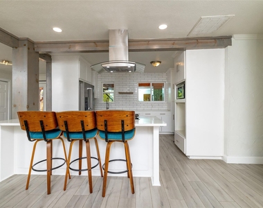 4400 Jane Anne Street - Photo Thumbnail 6