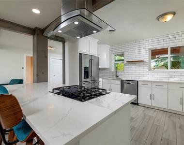 4400 Jane Anne Street - Photo Thumbnail 11