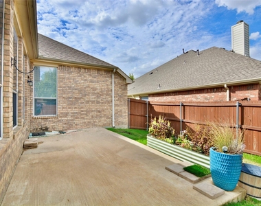 12420 Grey Twig Drive - Photo Thumbnail 8