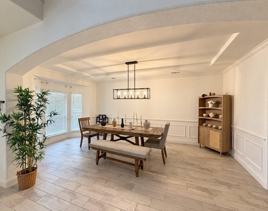 5412 Caesar Creek Court - Photo Thumbnail 8