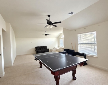 5412 Caesar Creek Court - Photo Thumbnail 9