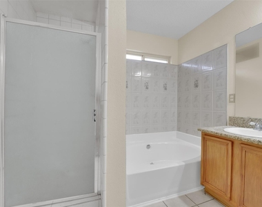 321 Dakota Drive - Photo Thumbnail 18