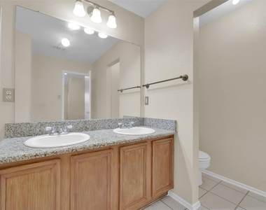321 Dakota Drive - Photo Thumbnail 17