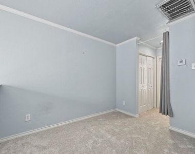 3100 Cole Avenue - Photo Thumbnail 27