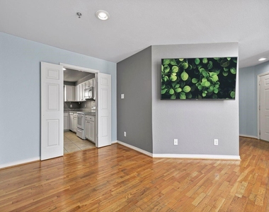 3100 Cole Avenue - Photo Thumbnail 10