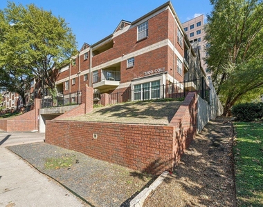3100 Cole Avenue - Photo Thumbnail 1