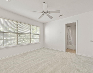 3100 Cole Avenue - Photo Thumbnail 23