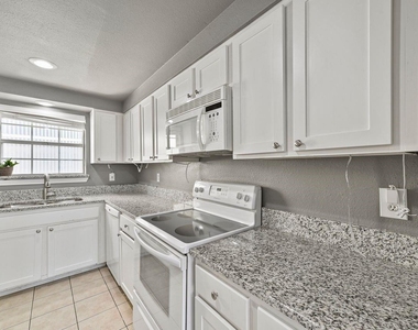 3100 Cole Avenue - Photo Thumbnail 13
