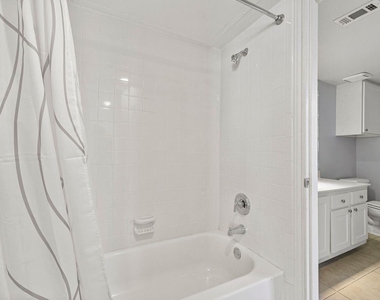 3100 Cole Avenue - Photo Thumbnail 20