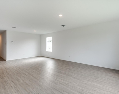 1708 Sims Street - Photo Thumbnail 1