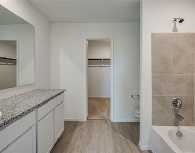 1708 Sims Street - Photo Thumbnail 9