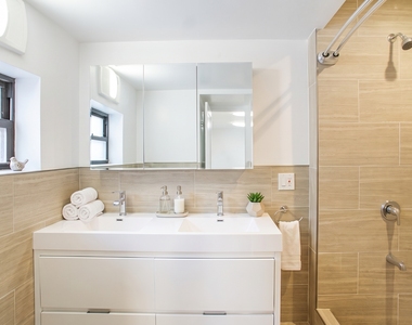 570 West 183rd Street - Photo Thumbnail 4
