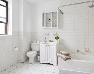470 West 166th Street - Photo Thumbnail 5
