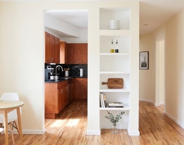470 West 166th Street - Photo Thumbnail 3