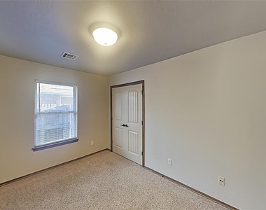 3204 Sahoma Trail - Photo Thumbnail 12
