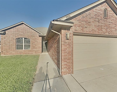 3204 Sahoma Trail - Photo Thumbnail 1