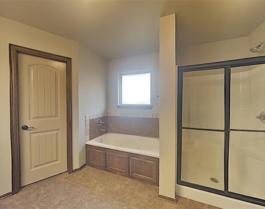 3204 Sahoma Trail - Photo Thumbnail 10