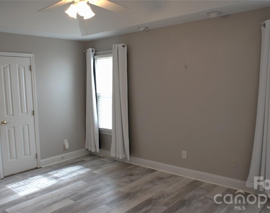 10442 Chelsea Bay Drive - Photo Thumbnail 27