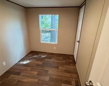 2034 Shelby Road - Photo Thumbnail 2