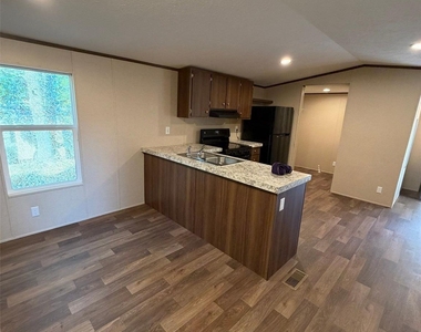 2034 Shelby Road - Photo Thumbnail 7