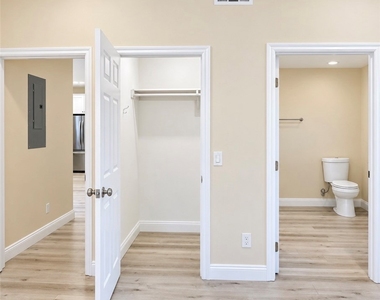 2500 Hermosa Ave - Photo Thumbnail 7