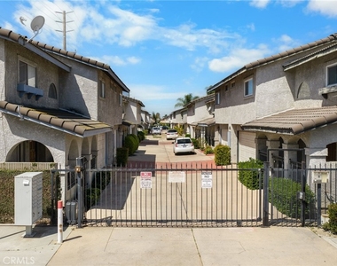 11855 Ramona - Photo Thumbnail 27