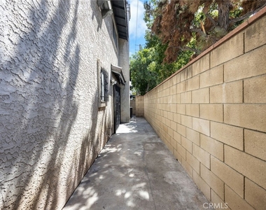 11855 Ramona - Photo Thumbnail 24