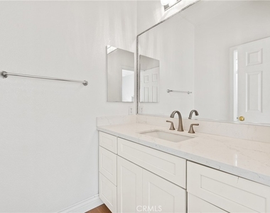 19366 Fortune Place - Photo Thumbnail 36
