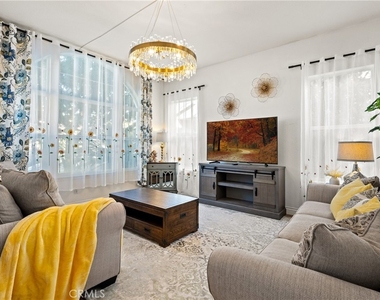 19366 Fortune Place - Photo Thumbnail 5