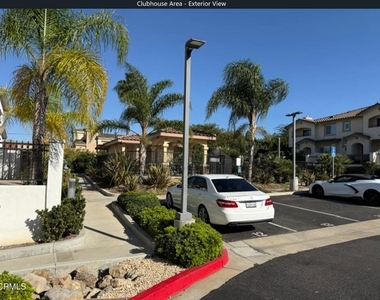 343 Newbury Vista Lane - Photo Thumbnail 23