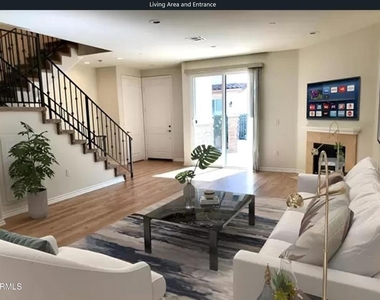 343 Newbury Vista Lane - Photo Thumbnail 3