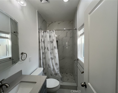 5033 B Sultana - Photo Thumbnail 5