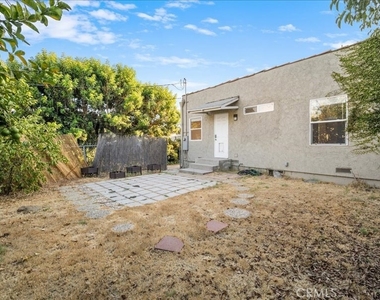 6642 Vineland Avenue - Photo Thumbnail 22