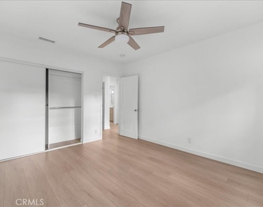 6642 Vineland Avenue - Photo Thumbnail 11
