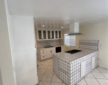 13747 Polk Street - Photo Thumbnail 30