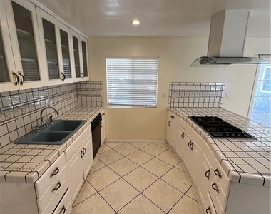 13747 Polk Street - Photo Thumbnail 29