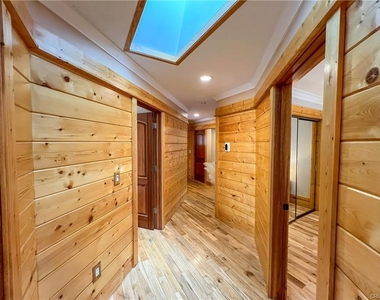 2300 Cypress - Photo Thumbnail 20