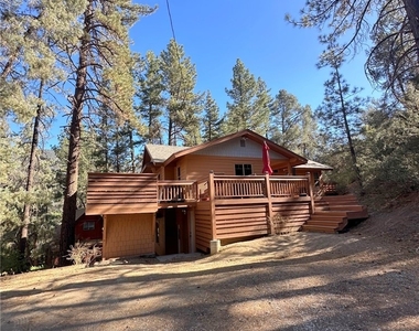 2300 Cypress - Photo Thumbnail 8