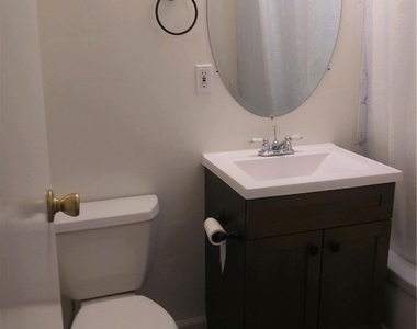 14301 Addison Street - Photo Thumbnail 7