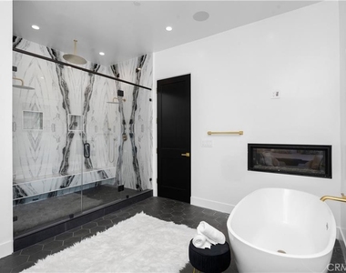 4952 Haskell Avenue - Photo Thumbnail 12
