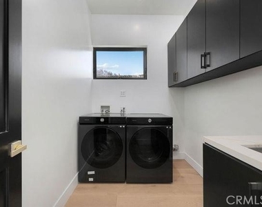 4952 Haskell Avenue - Photo Thumbnail 10