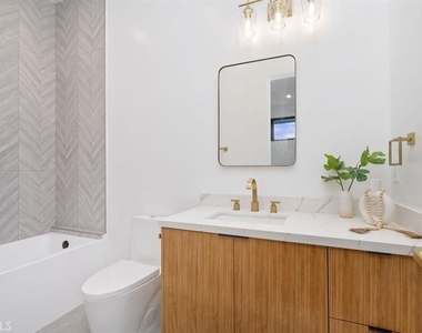 4952 Haskell Avenue - Photo Thumbnail 27