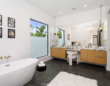 4952 Haskell Avenue - Photo Thumbnail 26