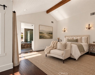 24305 Bridle Trail - Photo Thumbnail 11